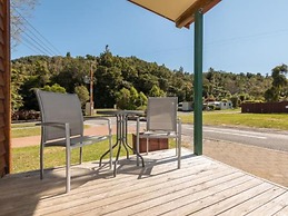 Blue Lake Top 10 Holiday Park