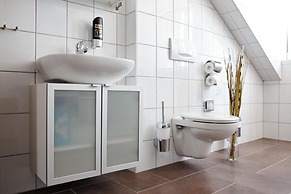 City Park Apartments Ludi