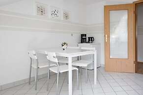 City Park Apartments Ludi
