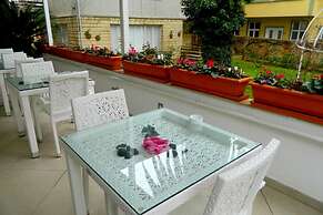 White Palace Otel