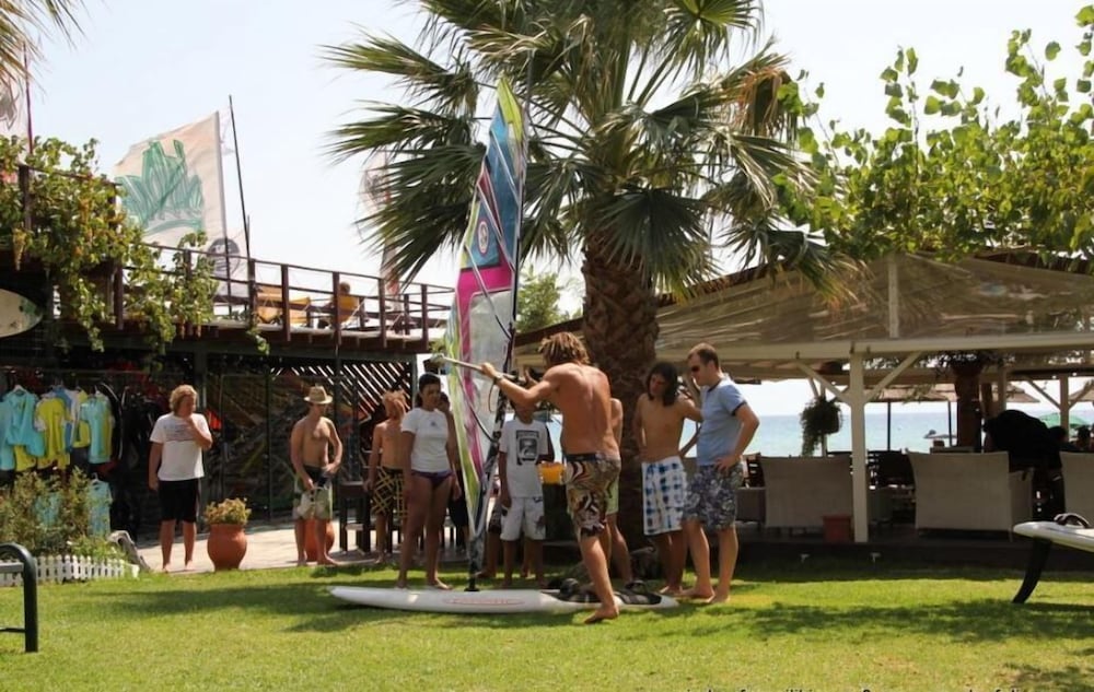 Nefeli Club