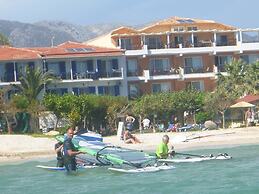 Nefeli Club