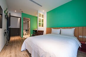 Here B&B