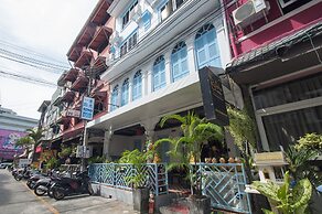 Patong Sino House