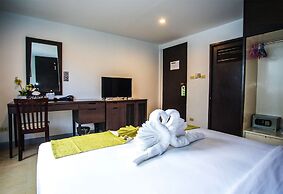 Patong Sino House