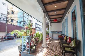 Patong Sino House