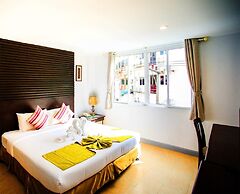 Patong Sino House
