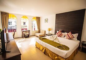 Patong Sino House