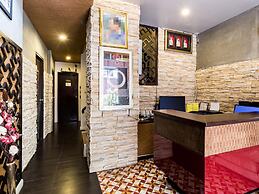 Patong Sino House