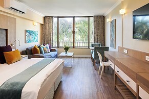 First Group Breakers Resort