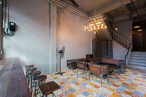 bloo Hostel