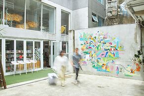 OwlStay Flip Flop Hostel Garden