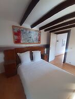 B&B Golden Lion