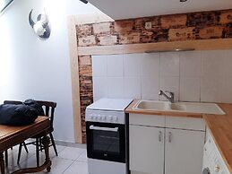 B&B Golden Lion
