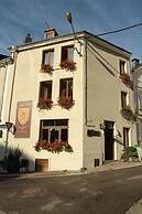 B&B Golden Lion