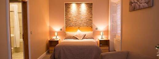 Kilmorey Arms Hotel