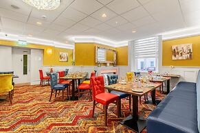 Kilmorey Arms Hotel