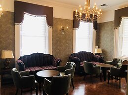 Kilmorey Arms Hotel