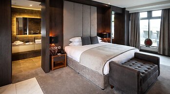 DoubleTree by Hilton Belfast City Ten Square