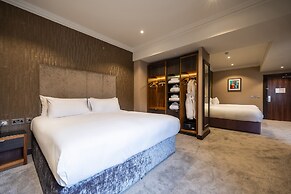 DoubleTree by Hilton Belfast City Ten Square