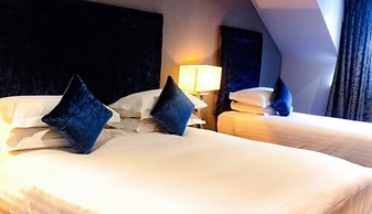 DoubleTree by Hilton Belfast City Ten Square