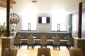 DoubleTree by Hilton Belfast City Ten Square