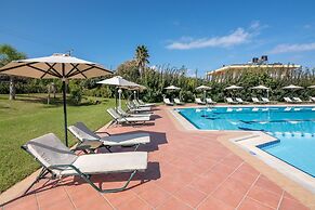 Peli Hotel