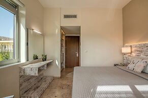 Peli Hotel