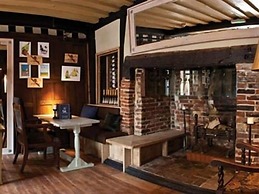 The Cross Keys