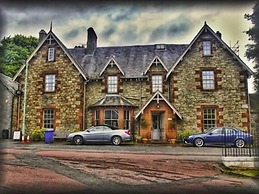 The Hopetoun Arms Hotel