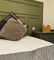 The Hopetoun Arms Hotel