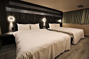 Golden Home Hotel