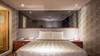 Golden Home Hotel