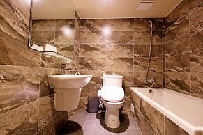 Golden Home Hotel