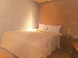 Golden Home Hotel