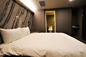 Golden Home Hotel