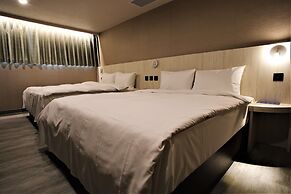 Golden Home Hotel