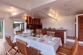 Baan Khunying – Secluded Phuket Beachfront Villa