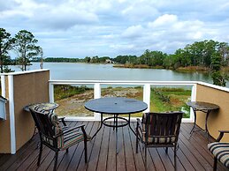 Kingsbay Mansion & Vacation Houses