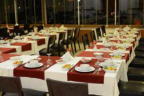 Çanak Hotel
