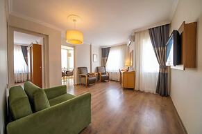 Çanak Hotel