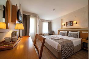 Çanak Hotel