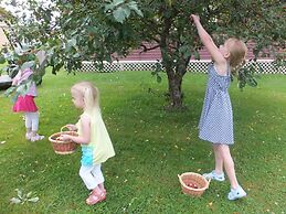 Avonlea Cottages