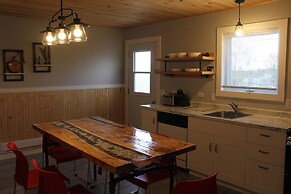 Avonlea Cottages