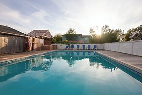 Avonlea Cottages