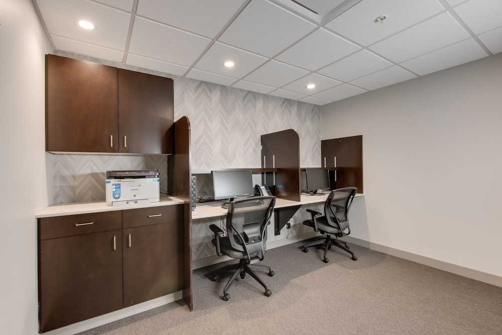 Ramada by Wyndham Grassland