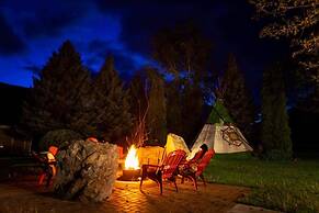 Similkameen Wild Resort & Winery