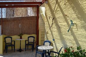 Yiannis Apartments