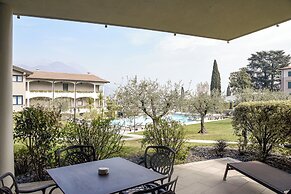 Bella Hotel & Restaurant