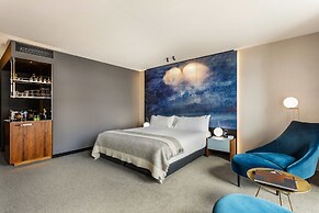 MACq 01 Hotel